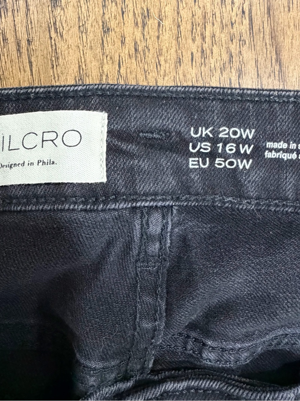 Pilcro Black Straight-Leg Jeans - Picture 2 of 5